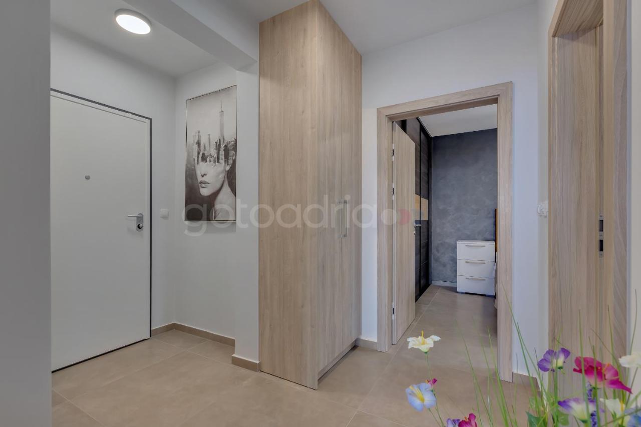 Luxury Seaview Apt Luki - Free Parking Makarska Eksteriør billede